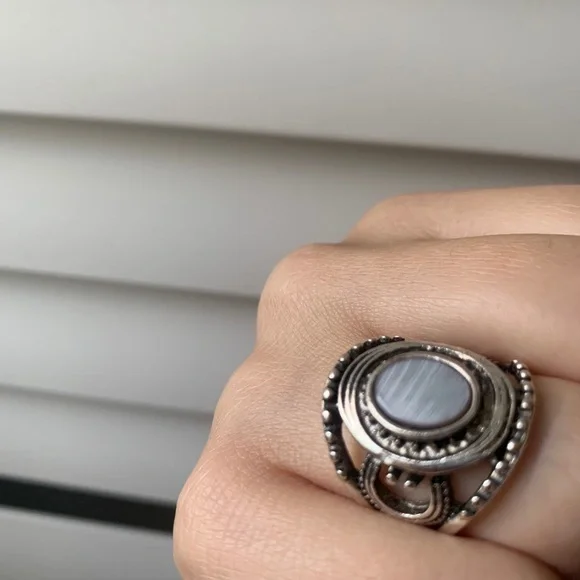 antique ring - Picture 2 of 4